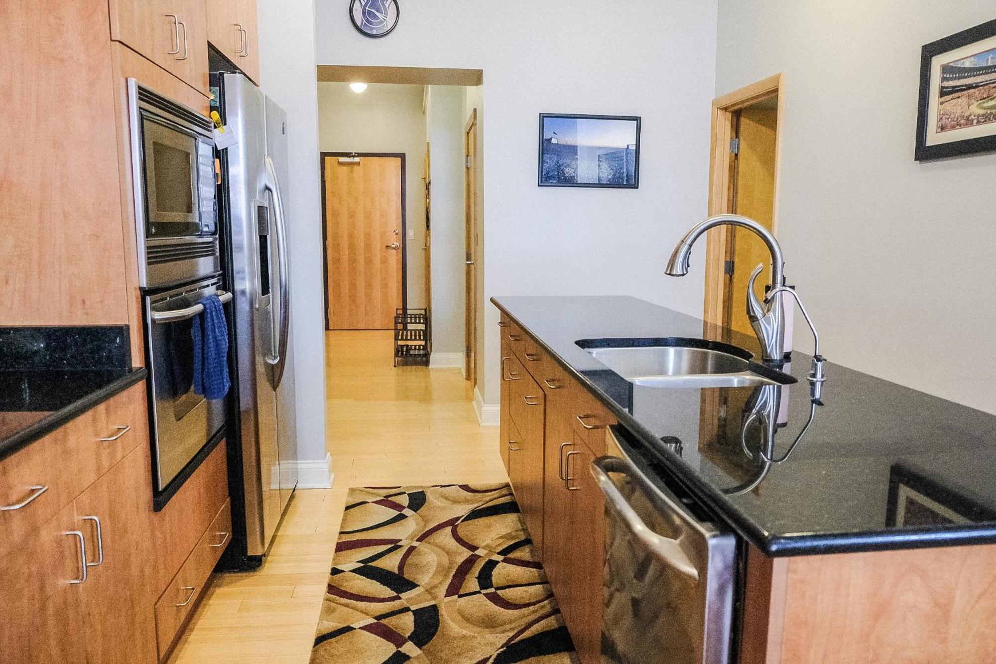 Modern Lofts Next To Georgia St. & Convention Ctr. Apartment Индианаполис Стая снимка