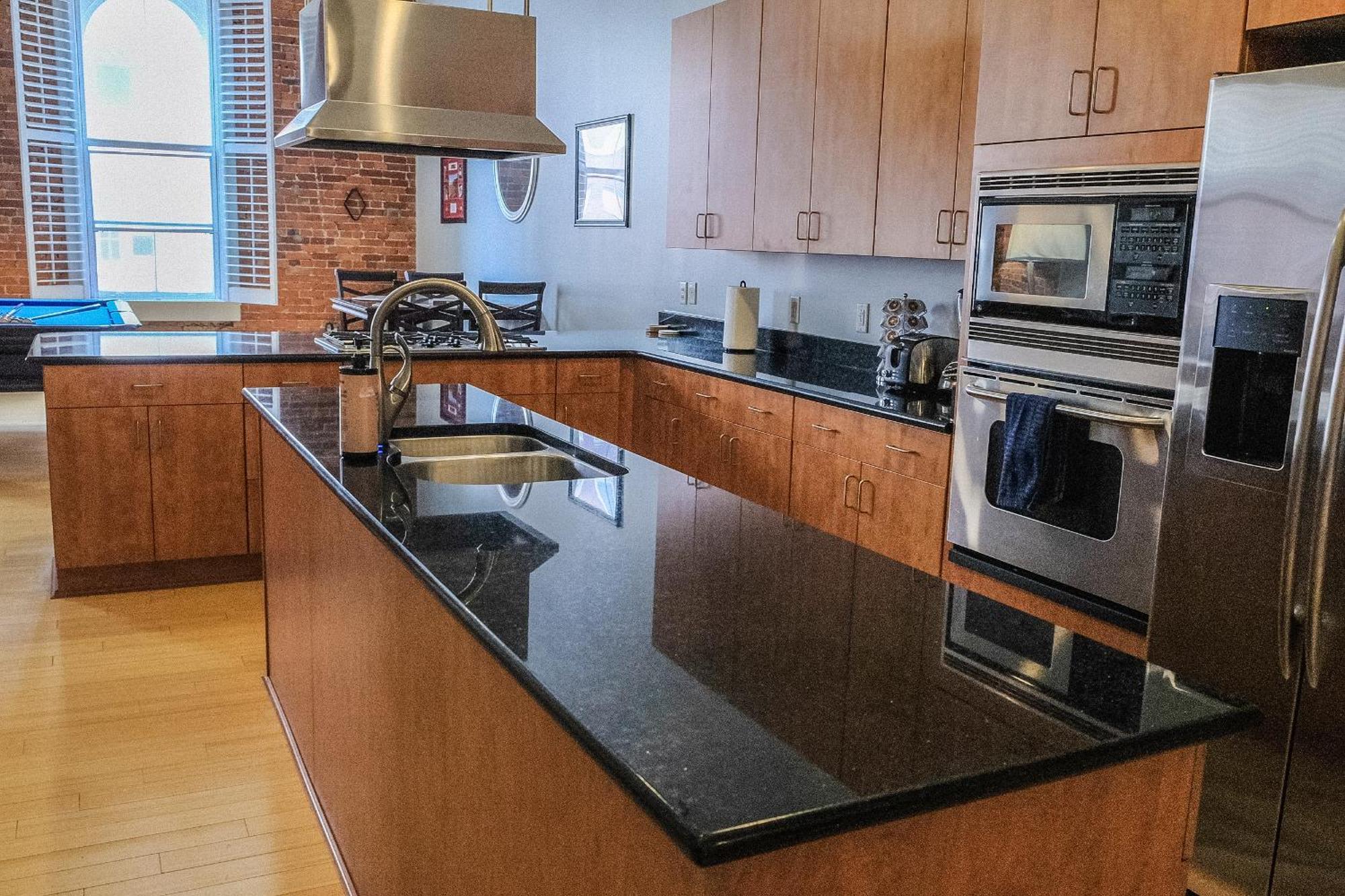 Modern Lofts Next To Georgia St. & Convention Ctr. Apartment Индианаполис Стая снимка